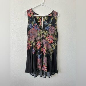 Floral Sleeveless Women's Tunic - Black and Multicolor